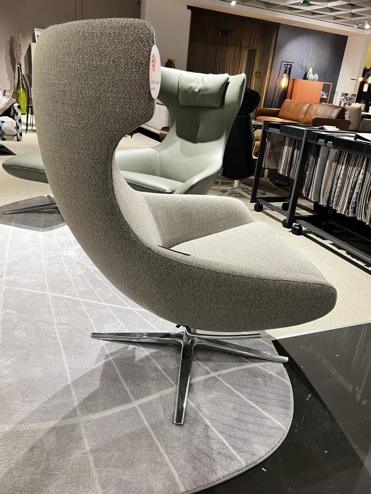 Leolux Relaxsessel|Sessel Caruzzo Stoff 24922 Varese 22 Angora Beige Gestell Aluminium Poliert