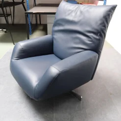 Edra Loungesessel|Sessel Chiara Bezug Leder P 9165 78 Dunkelblau Drehgestell Metall Verchromt