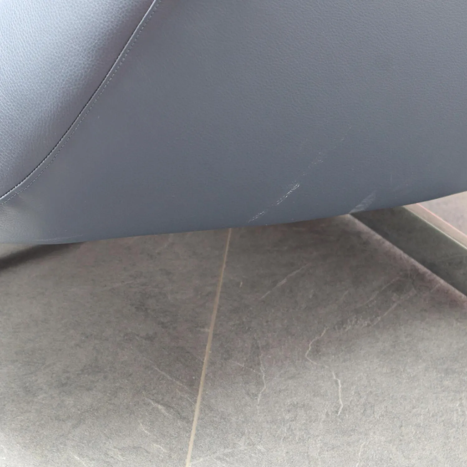 Edra Loungesessel|Sessel Chiara Bezug Leder P 9165 78 Dunkelblau Drehgestell Metall Verchromt