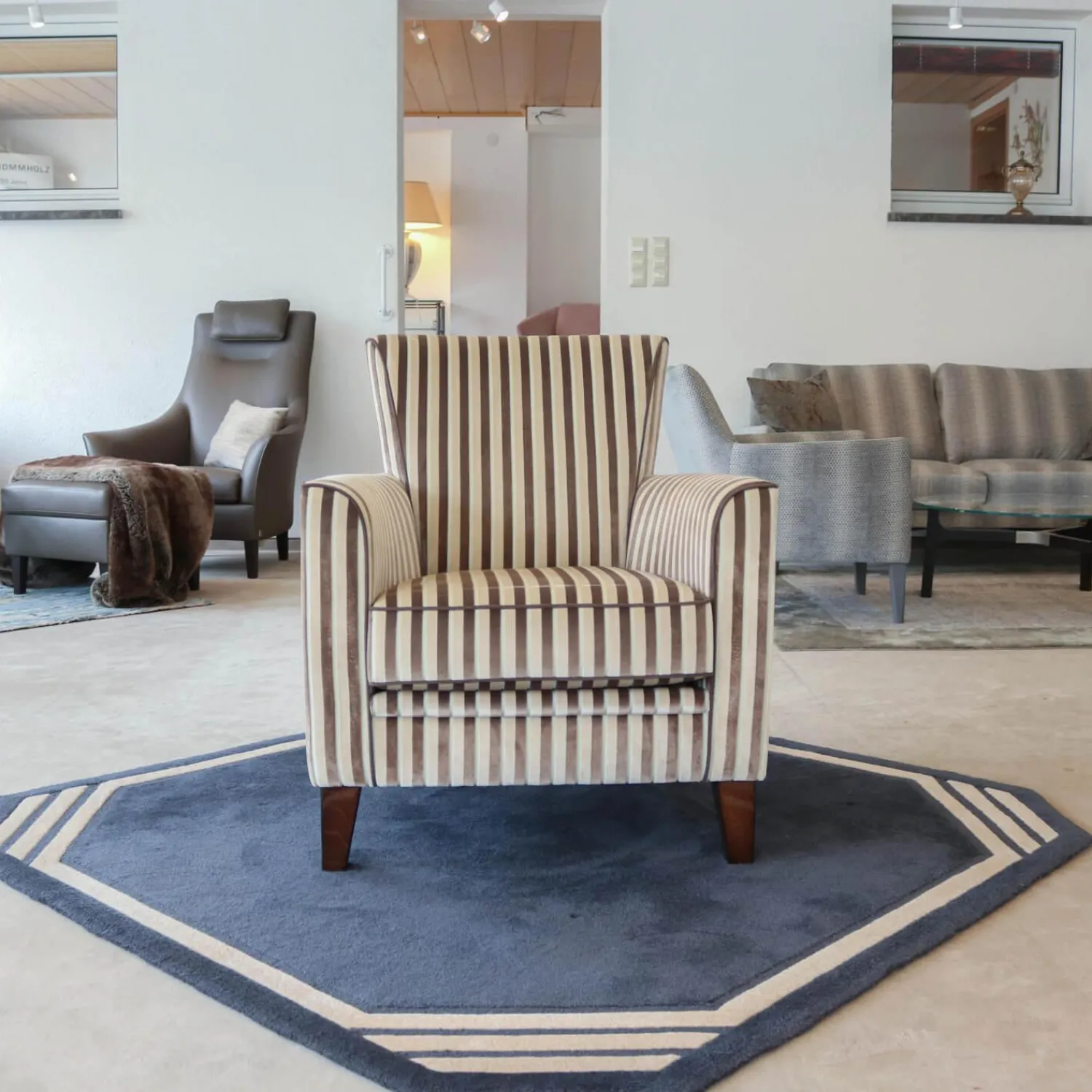 Finkeldei Relaxsessel|Sessel Chris Stoff Romo 8786 Streifenvelours Beige Dunkelbraun