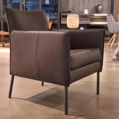 Bert Plantagie Einzelstühle|Sessel Dalia Bezug Leder Timber LT0309 Cioccolate Schwarz Gestell Rundrohr Fein Struktur 100 Kohl Schwarz