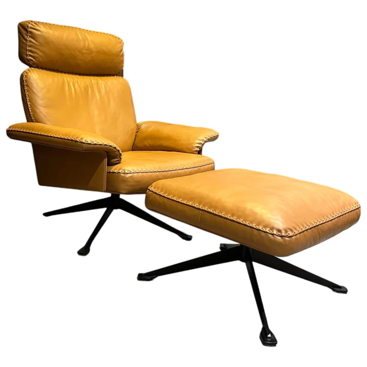 De Sede Relaxsessel|Sessel DS 0031 Leder Touch 25 Cuoio Braun Drehgestell 4 Sternfuß Schwarz Matt Beschichtet Mit Hocker DS-31