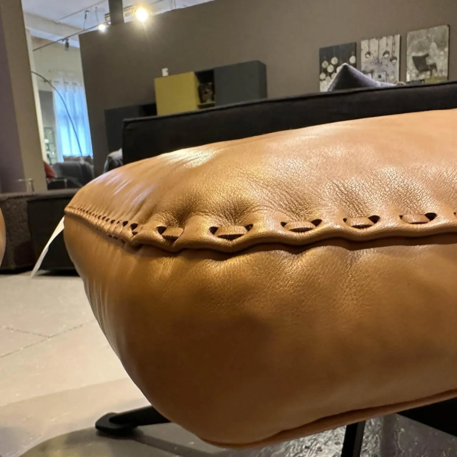 De Sede Relaxsessel|Sessel DS 0031 Leder Touch 25 Cuoio Braun Drehgestell 4 Sternfuß Schwarz Matt Beschichtet Mit Hocker DS-31