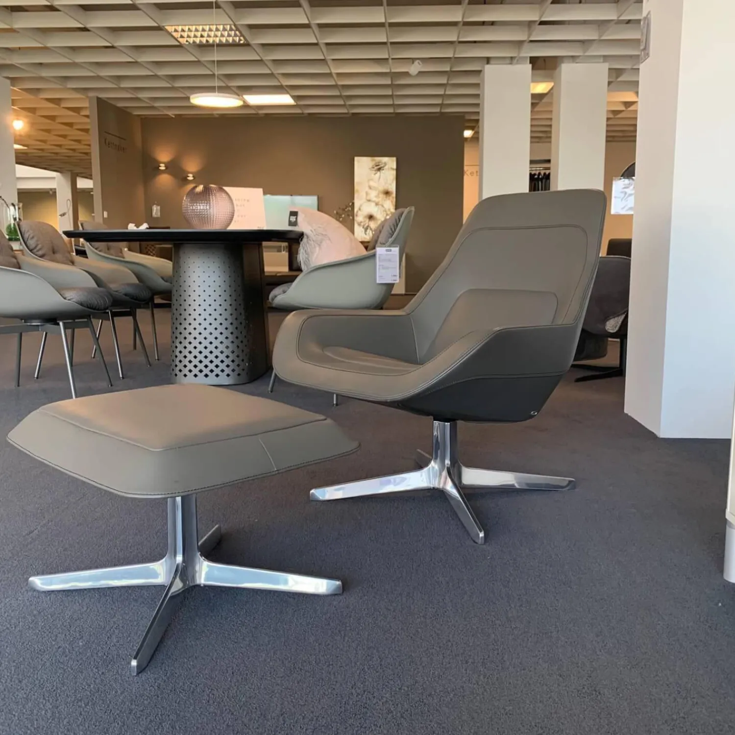 De Sede Relaxsessel|Sessel DS-144 Leder Select 2418 Schiefer Ziernaht Schwarz mit Hocker