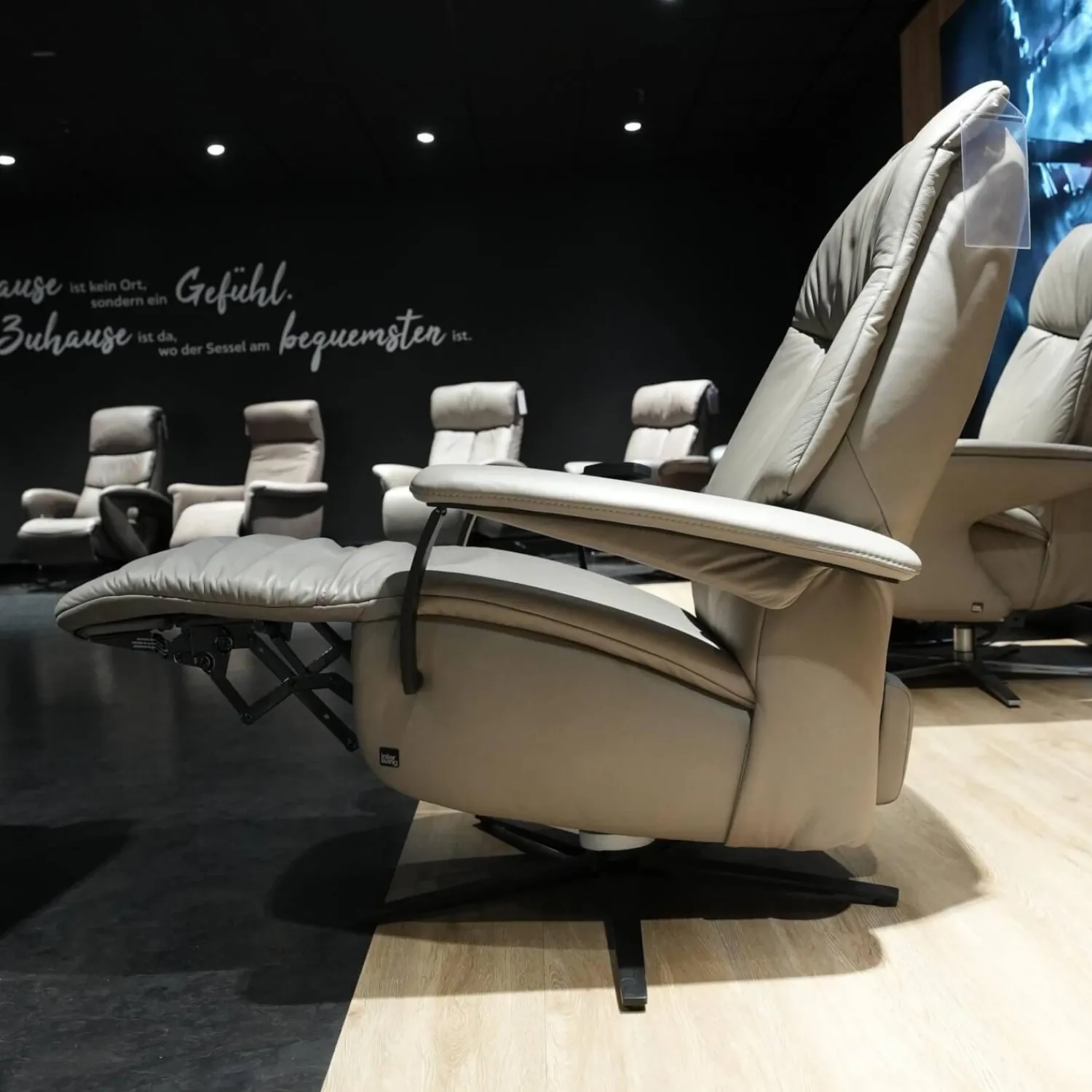 himolla Relaxsessel|Sessel Easy Swing 7061 4551 Leder 24 Longlife Stahl Grau Sterngestell Anthrazit Metall Pulverbeschichtet