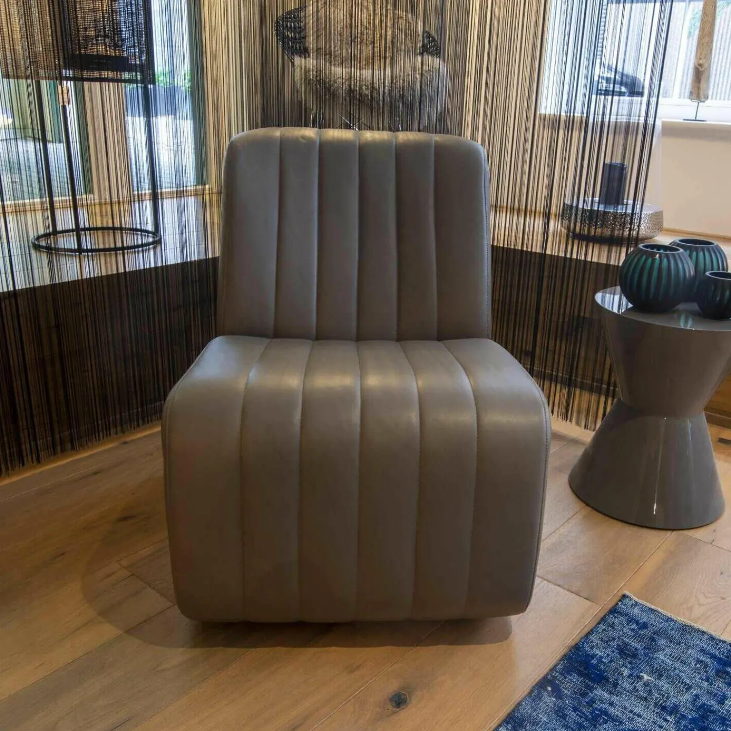 Christine Kröncke Relaxsessel|Sessel Ernest Leder Nappa Ash Braun Grau