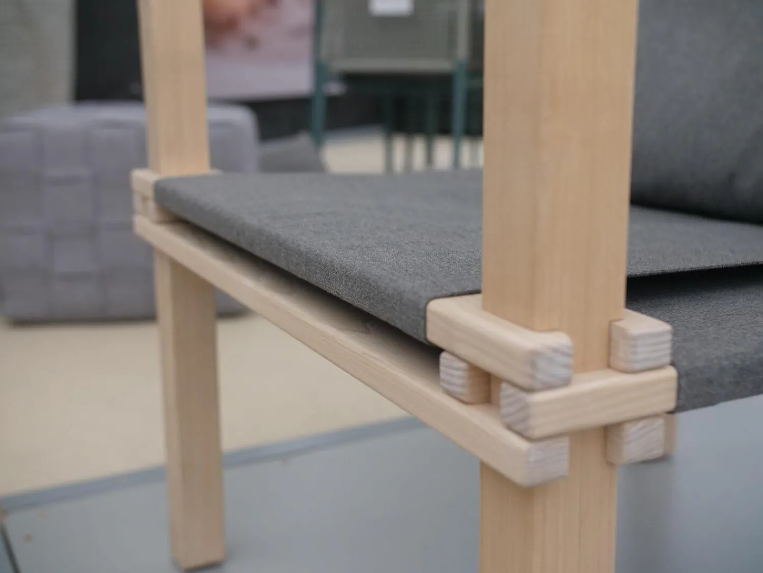 COR Gartentische|Gartenstühle|Sessel Farmer Stoff 5091 Mittelgrau Gestell Eiche Natur Geölt Inklusive Tisch