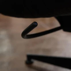 KFF Relaxsessel|Sessel Faye Casual Lounge Leder Sauvage 8105 Schwarz Gestell Metall Schwarz M02 Mit Kunststoffgleitern Inklusive Hocker