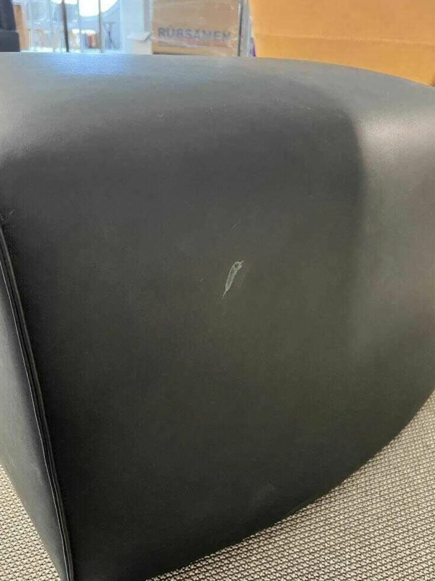 Ligne Roset Relaxsessel|Sessel Flip Leder Toro Noir V Schwarz mit Hocker