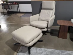 Vitra Relaxsessel|Sessel Grand Relax Leder Premium F Sand Beige Gestell Schwarz mit Ottoman