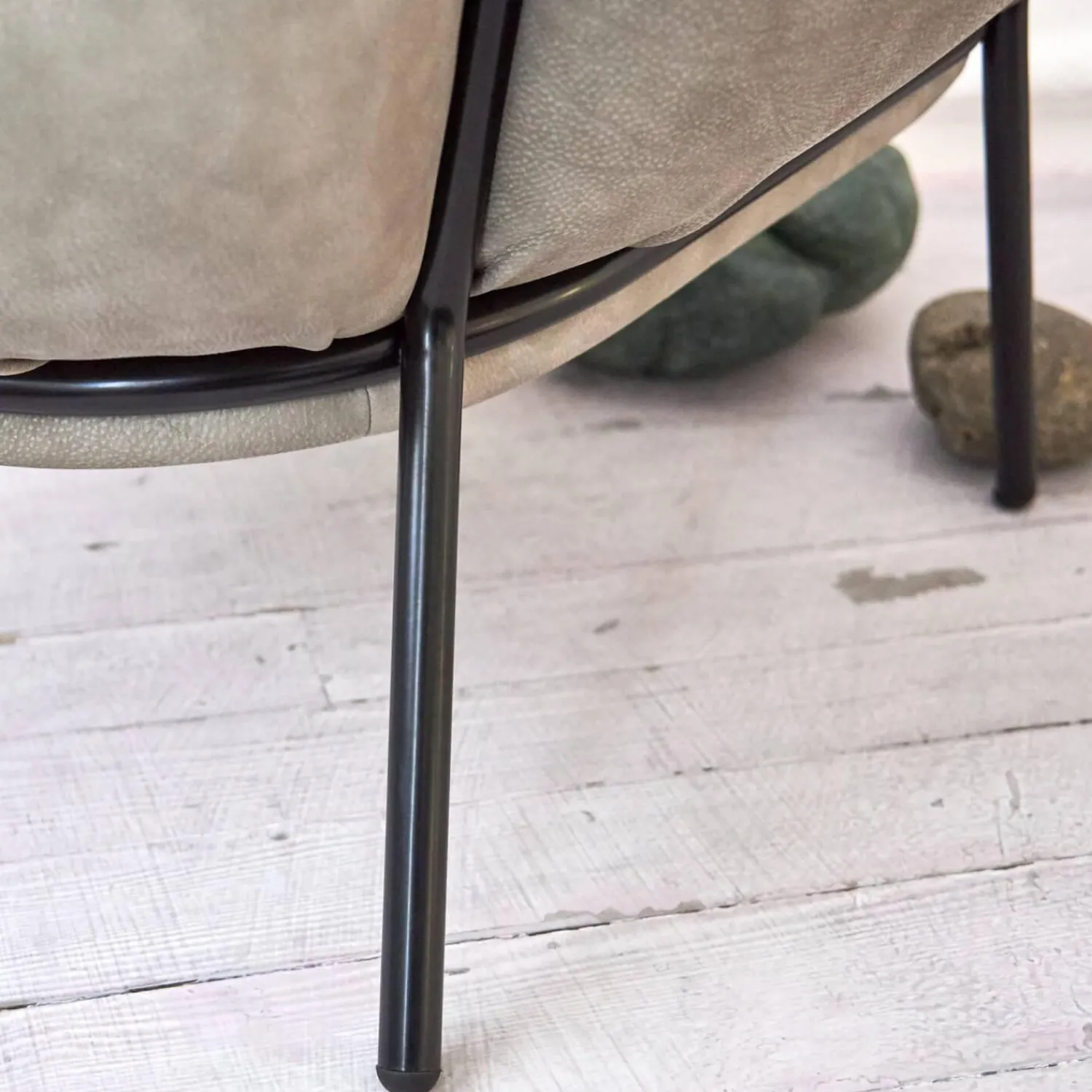 BD Barcelona Loungesessel|Sessel Grasso Textil Leder V19 T Moro Rustico Grau Beige Gestell Black 0911 Schwarz Metall