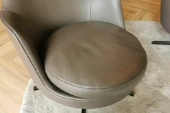 Flexform Relaxsessel|Sessel Guscioalto Leder de Luxe Grau Drehgestell Brüniert inkl. Nackenkissen