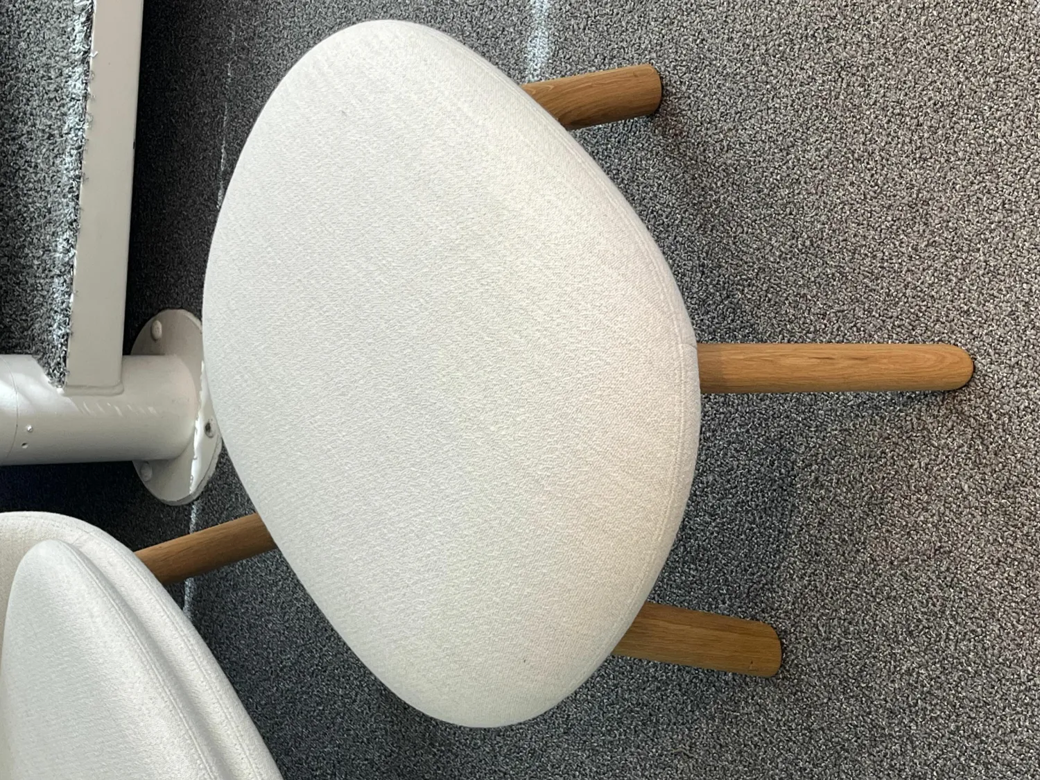 Vitra Loungesessel|Sessel HAL Lounge Stoff Dumet Ivory Melange Beige mit Ottoman