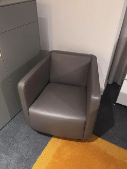 Team by Wellis Loungesessel|Sessel Hamo Mit Drehteller Leder XO Smart Basalt Grau Gestell Graphit Lackiert