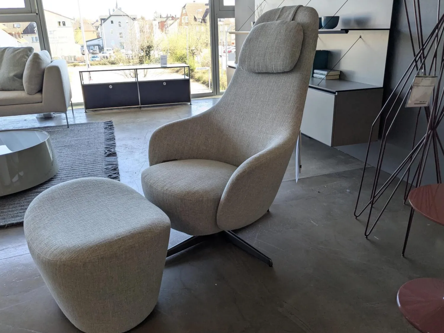 B&B Italia Relaxsessel|Sessel Harbor Laidback Stoff Lodi Salbeigrün Gestell Bronze mit Hocker