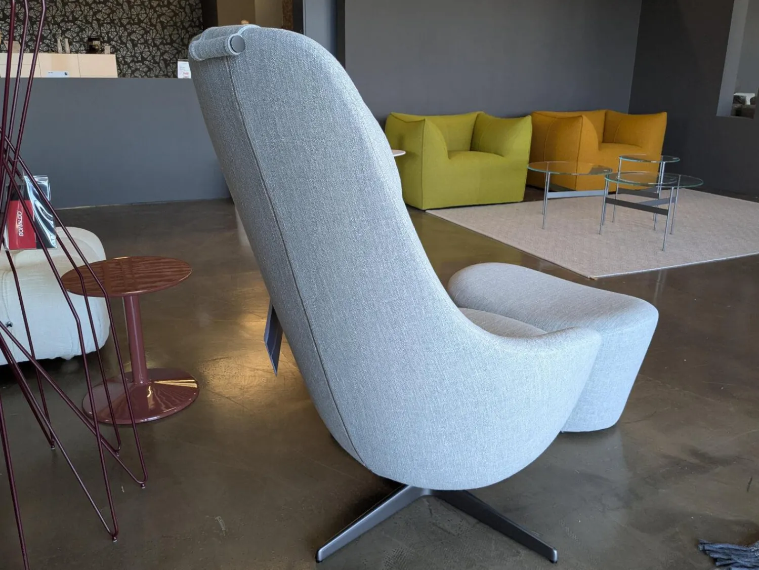 B&B Italia Relaxsessel|Sessel Harbor Laidback Stoff Lodi Salbeigrün Gestell Bronze mit Hocker