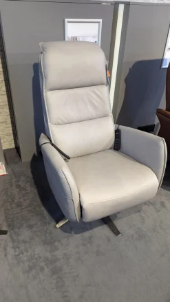 Hukla Relaxsessel|Sessel Hathi Leder Vivre Alu Grau Fuß V4 Edelstahl Mit Verstellung 2 Motorisch Und Aufstehhilfe Sowie Sitz und Rückenheitzung