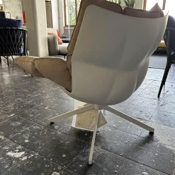 B&B Italia Loungesessel|Sessel Husk Outdoor Mit Armlehne Bezug Stoff Sila Altrosa Gestell Aluminium Weiß Lackiert