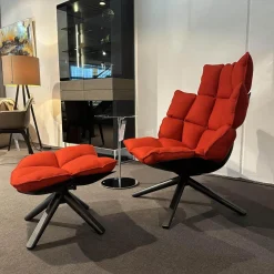 B&B Italia Relaxsessel|Sessel Husk Stoff Sidro Rot 2059700 Schale Untergestell Schwarz mit Hocker