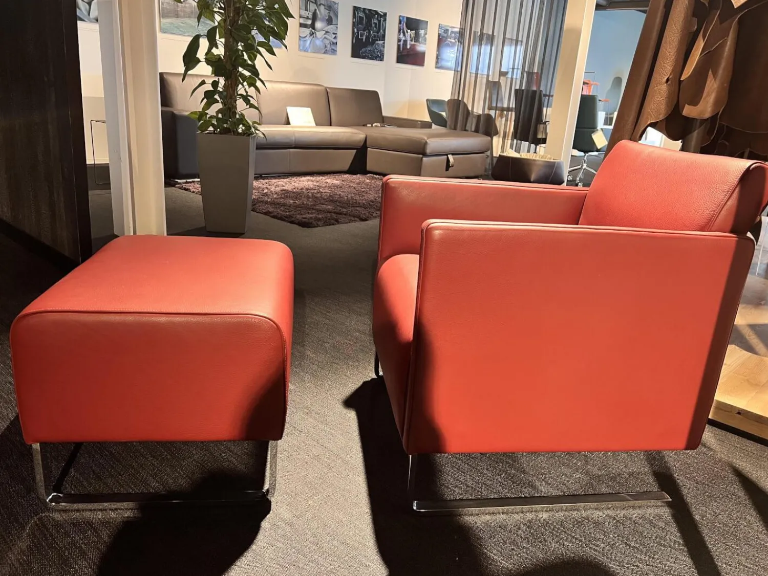 Dehlfing Loungesessel|Sessel Kelly Leder Sierra 129 Rot Kufengestell Metall Inklusive Hocker