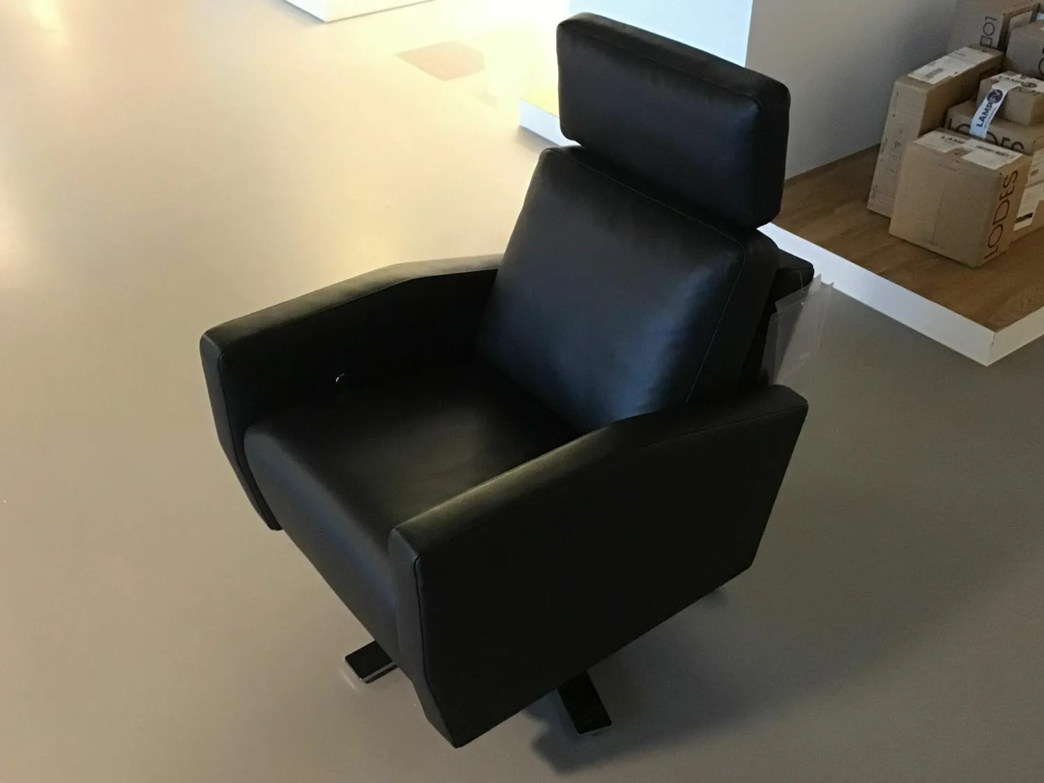 Weibelweibel Relaxsessel|Sessel Lenis Rancho Schwarz L0771A Gestell 5-Sternfuß Chrom Glänzend mit Relaxfunktion