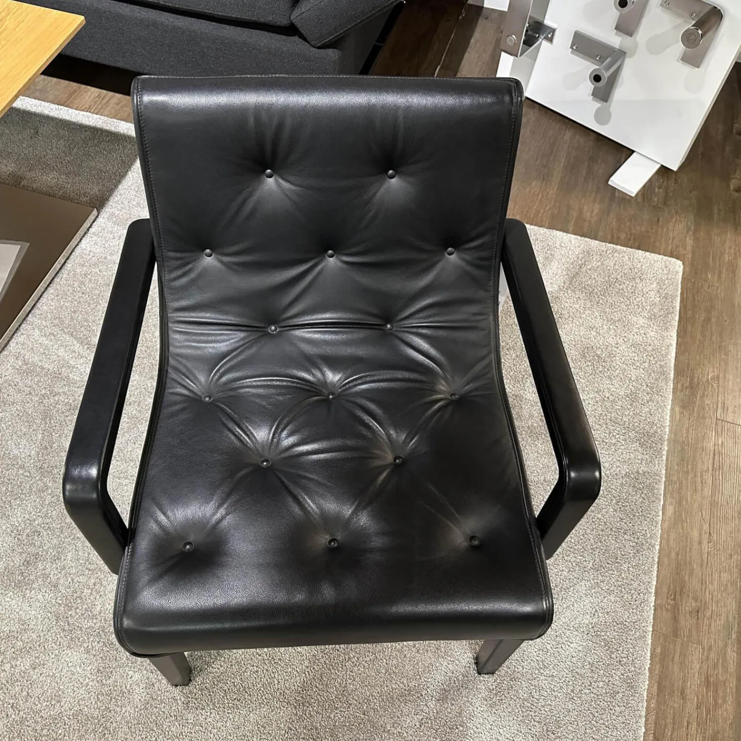 Wittmann Relaxsessel|Sessel Leslie Bezug Leder Nappa Schwarz Gestell Buche Schwarz Gebeizt Mit Armteilen