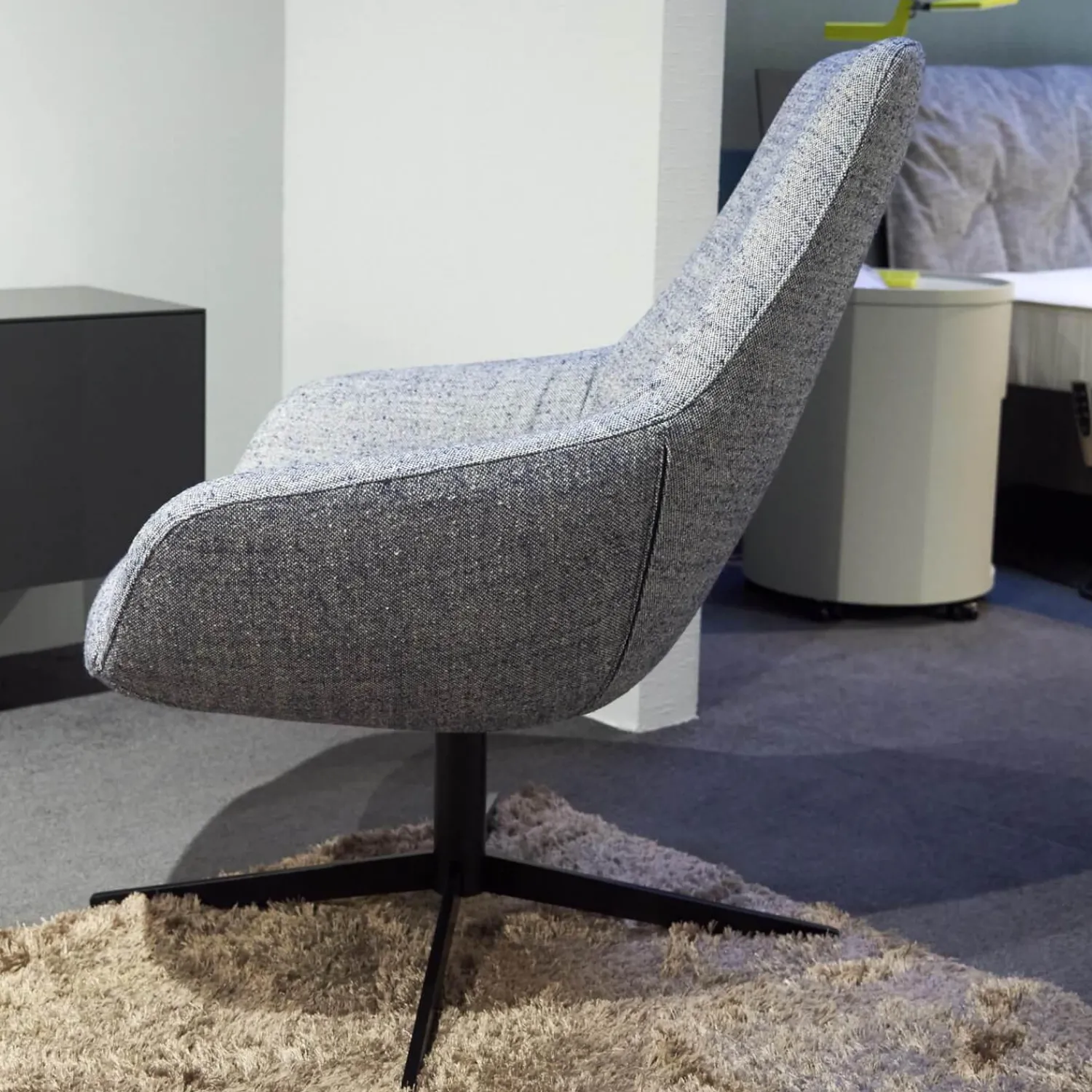 Brune Loungesessel|Sessel Liv 2181 Stoff 3lfm Spring Grau Blau Fußkreuz Stahl Schwarz Matt Pulverbeschichtet Mit Kunststoffgleitern