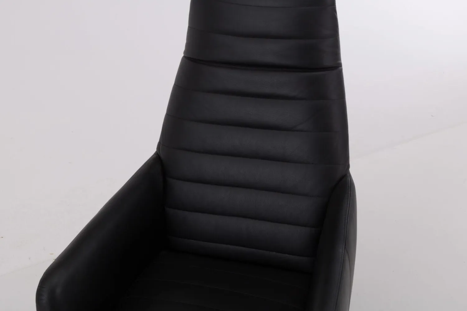 Werther Relaxsessel|Sessel Max Leder L7360B Schwarz Fußkreuz Edelstahl Poliert Inklusive Hocker