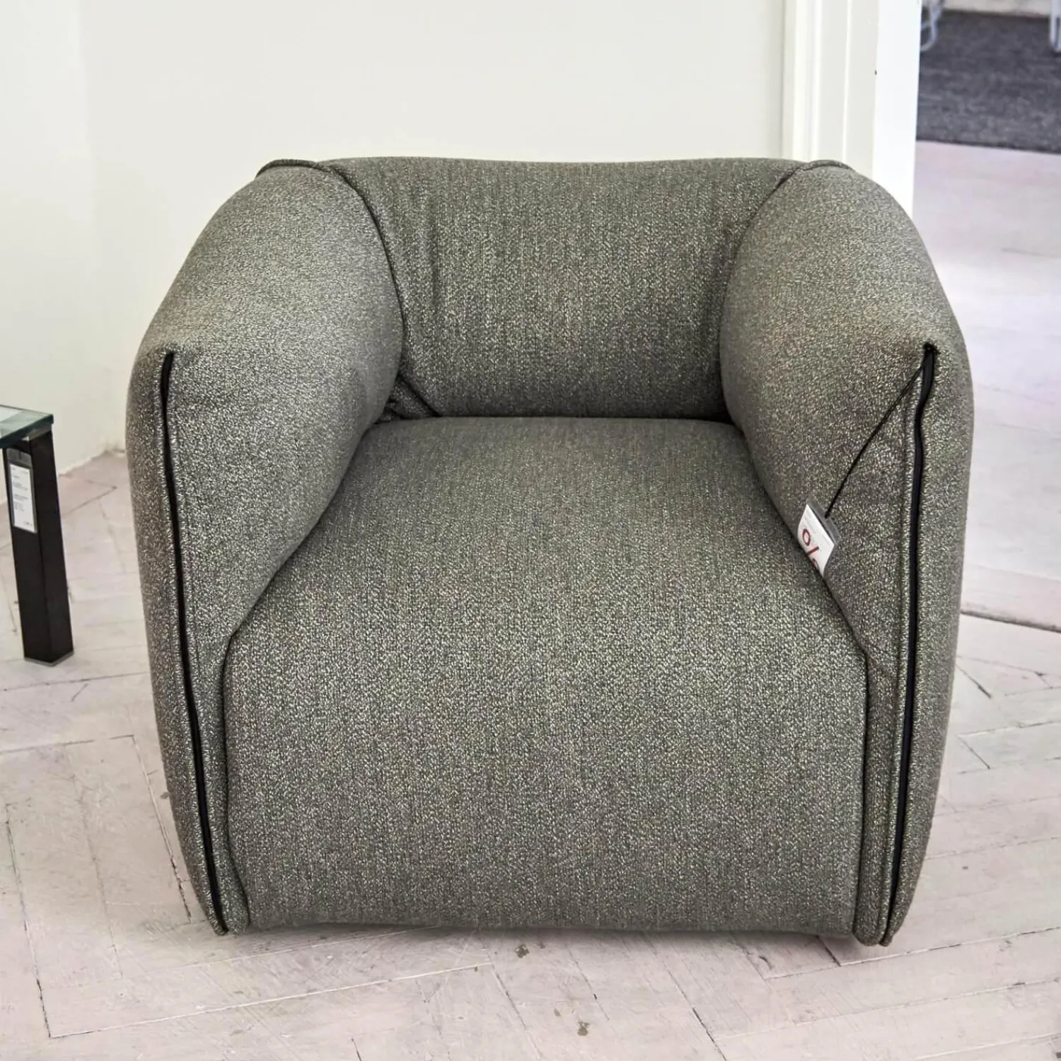 MDF Italia Loungesessel|Sessel Mia Bezugsstoff Dune Grau Basis Drehbar Mit Rückholmechanismus