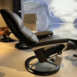 Stressless Relaxsessel|Sessel Mit Hocker View L Signature Bezug Leder Batick Black Schwarz Gestell Schwarz