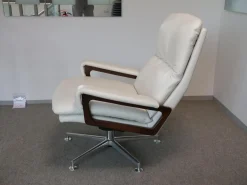 WK Wohnen Relaxsessel|Sessel Mit Hocker WK 631 Kingchair Niedrig Bezug Leder Rustica 70239 White Untergestell Aluminium Poliert