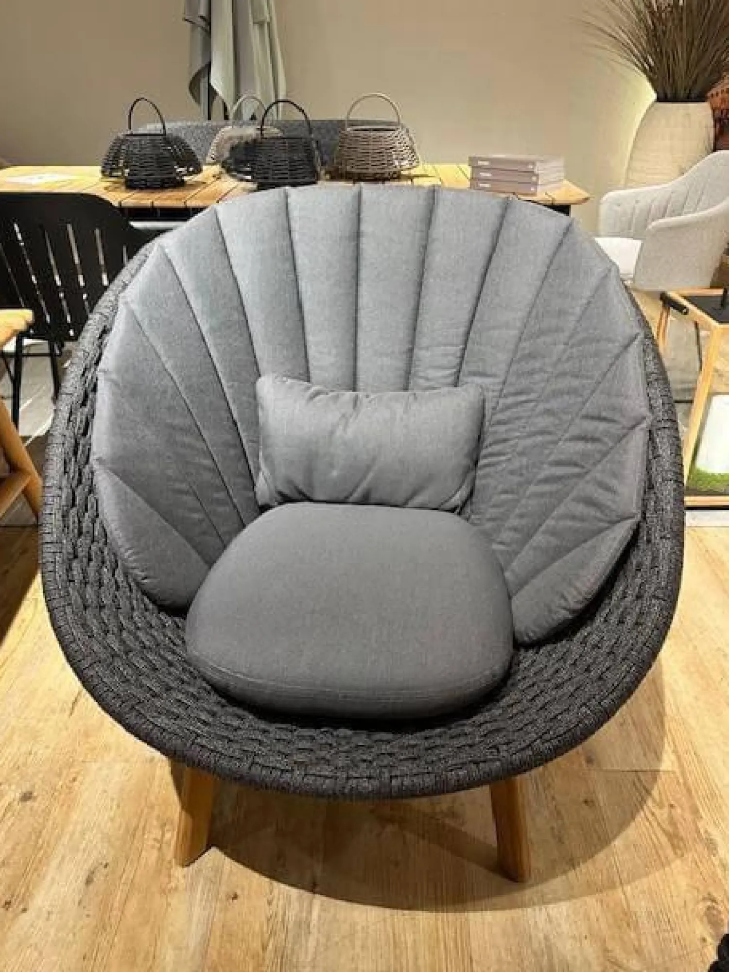 Cane Line Loungesessel|Sessel Peacock Kissen Natte Grey Grau Sitzschale Soft Rope Polypropylen Dark Grey Grau Gestell Teakholz