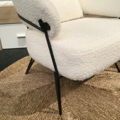 Kare Design Loungesessel|Sessel Peppo Textilgewebe Bouclé Weiß Gestell Metall Schwarz Mit Rückenkissen