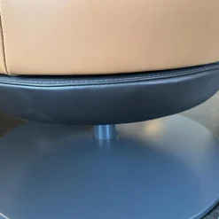 FSM Loungesessel|Sessel PLI Leder T35 Cuoio Braun Drehteller Schwarz Matt Mit Beinauflage Leder T49 Espresso Dunkelbraun