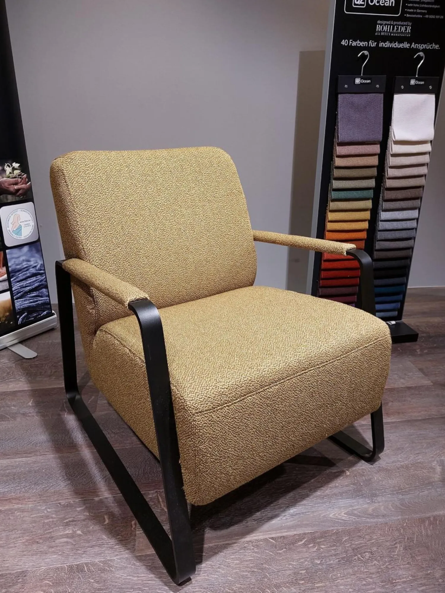 W. Schillig Loungesessel|Sessel Quadroo 17350 Stoff O1034 Khaki Braun Gelb Grün Gestell FC8 M99 Schwarz Pulverbeschichtet