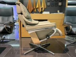 Stressless Relaxsessel|Sessel Reno M Leder Paloma 094 Mushroom 45 Braun Gestell Cross Metall Chrom Mit Hocker