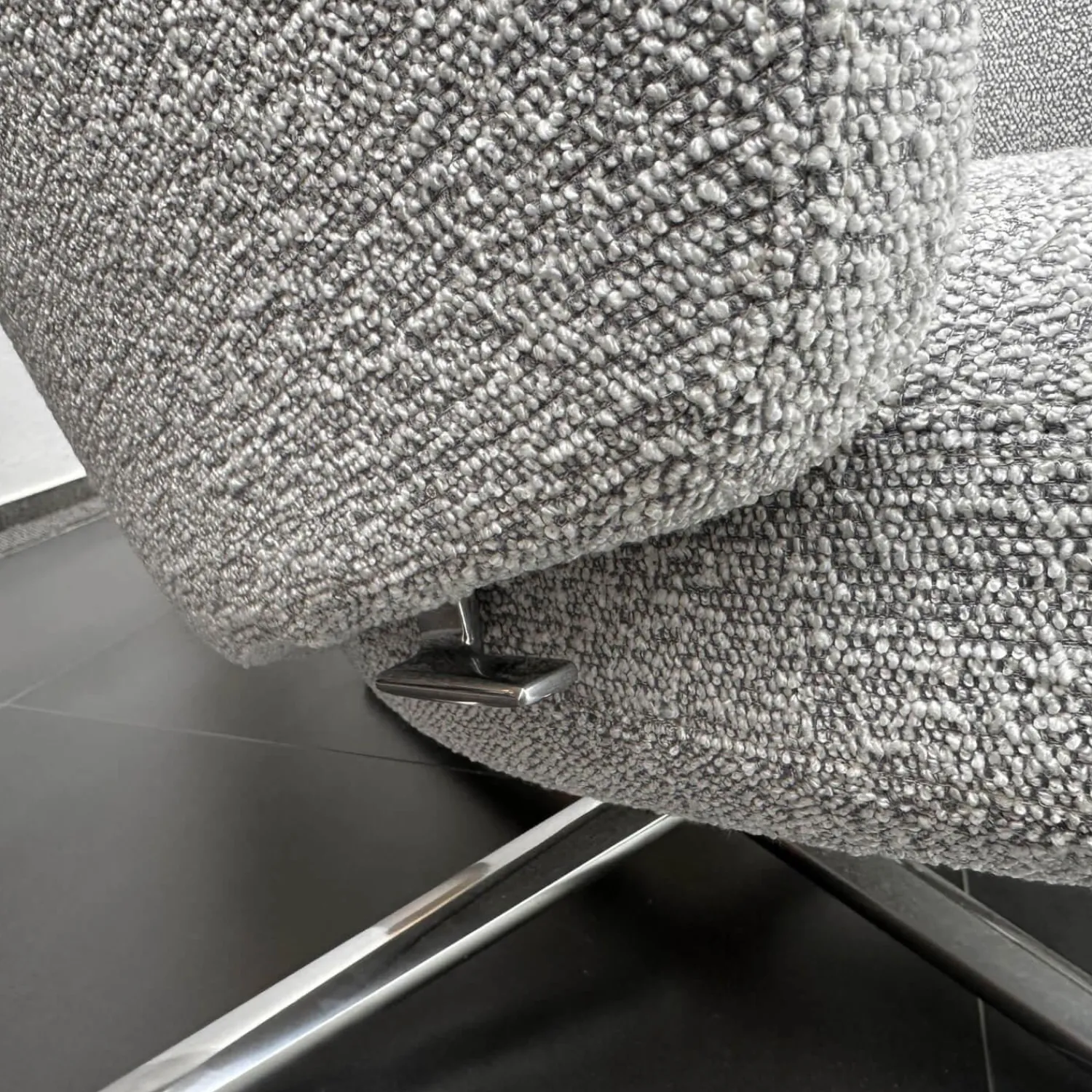 Vitra Relaxsessel|Sessel Repos 210 746 00 Stoff Nubia F100 Creme Sierragrau Grau Gestell Poliert