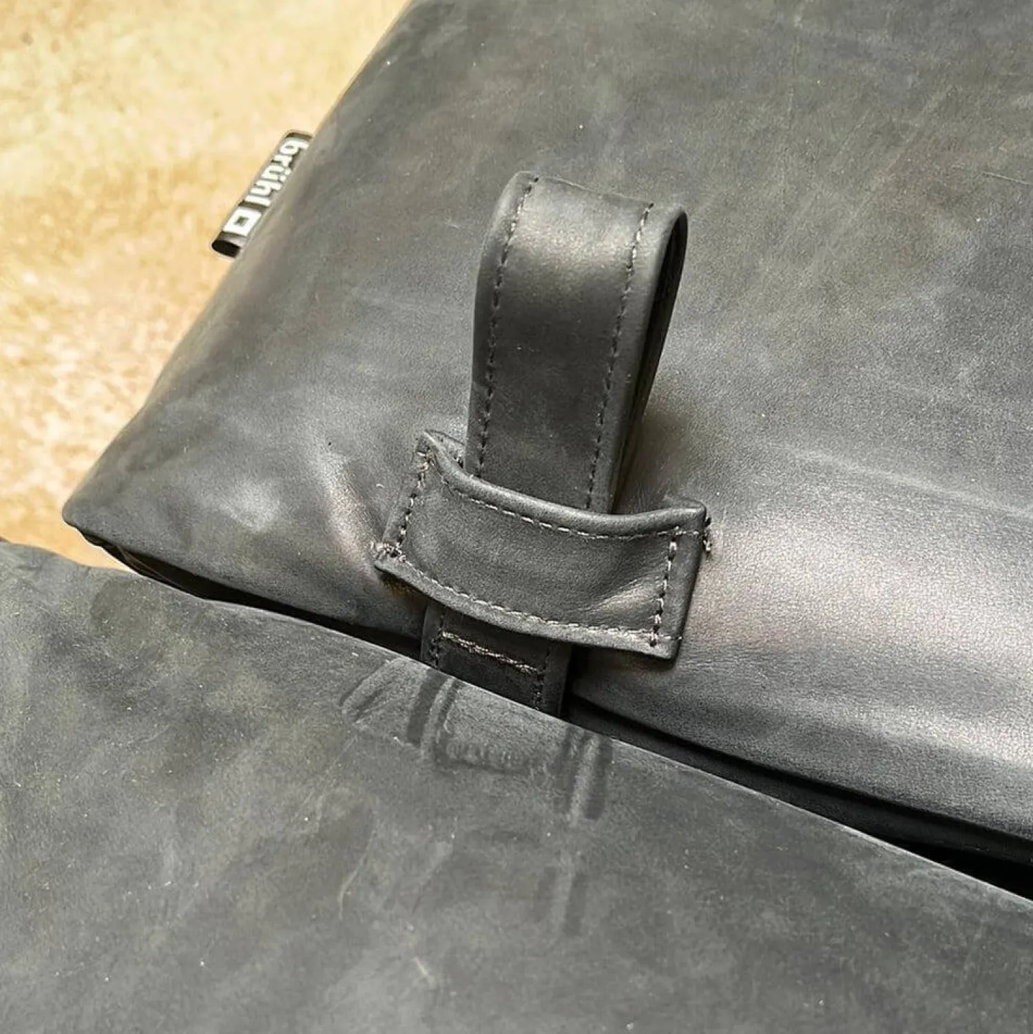 Brühl Loungesessel|Sessel Roro Small Leder Glove Schwarz Gestell Schwarz Pulverbeschichtet Mit Rollen Schwarz