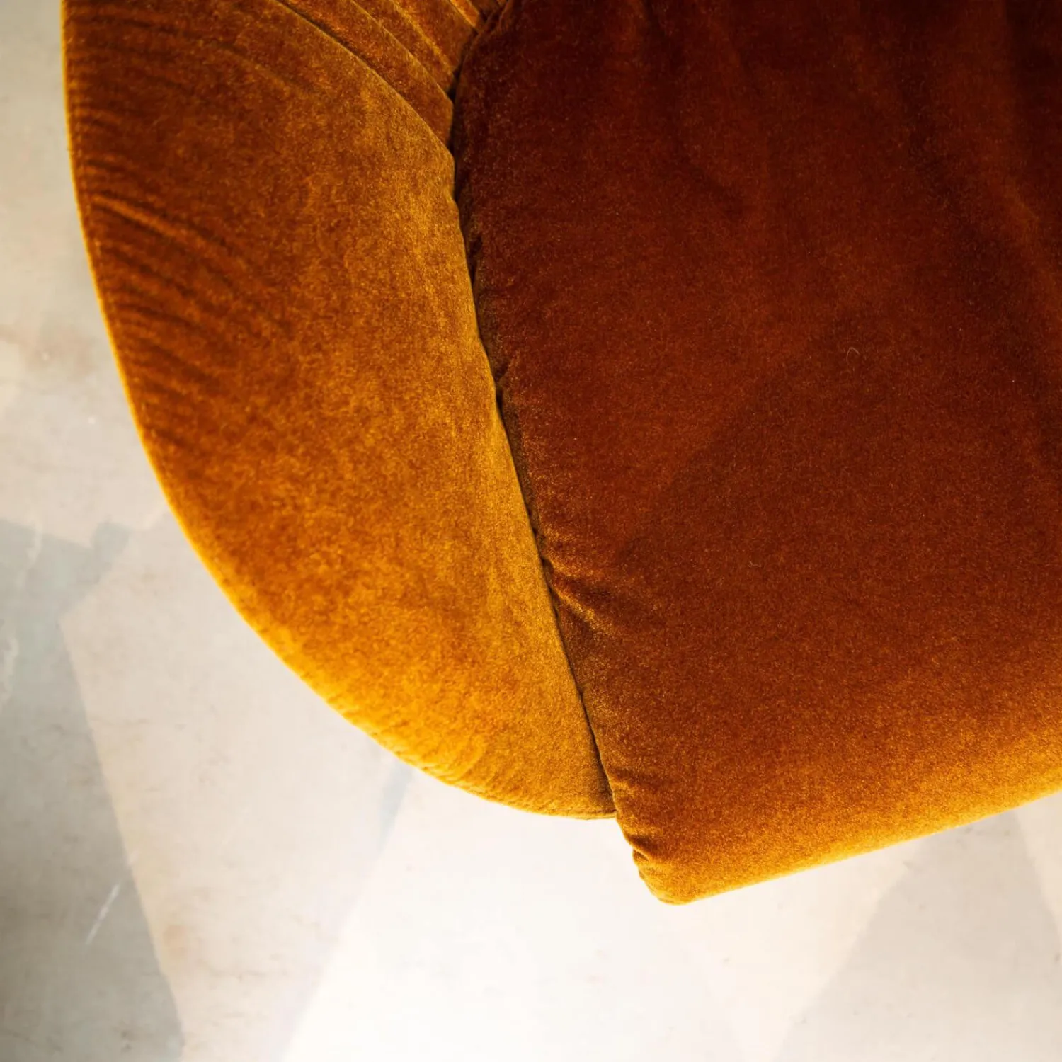 Signet Loungesessel|Sessel Shar Pei Stoff F Genua Kupfer Orange Braun Metallfuß Schwarz Inklusive Hocker