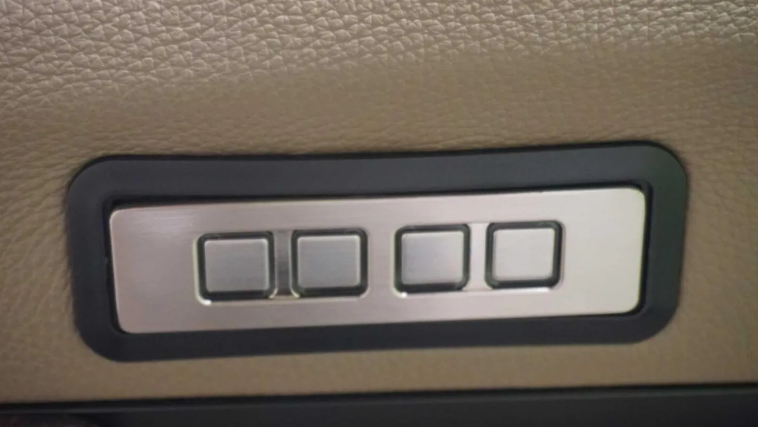 Stressless Relaxsessel|Sessel View M Leder Batick Mole Braun Füße Classic Wenge Gebeizt Mit Power Leg And Back