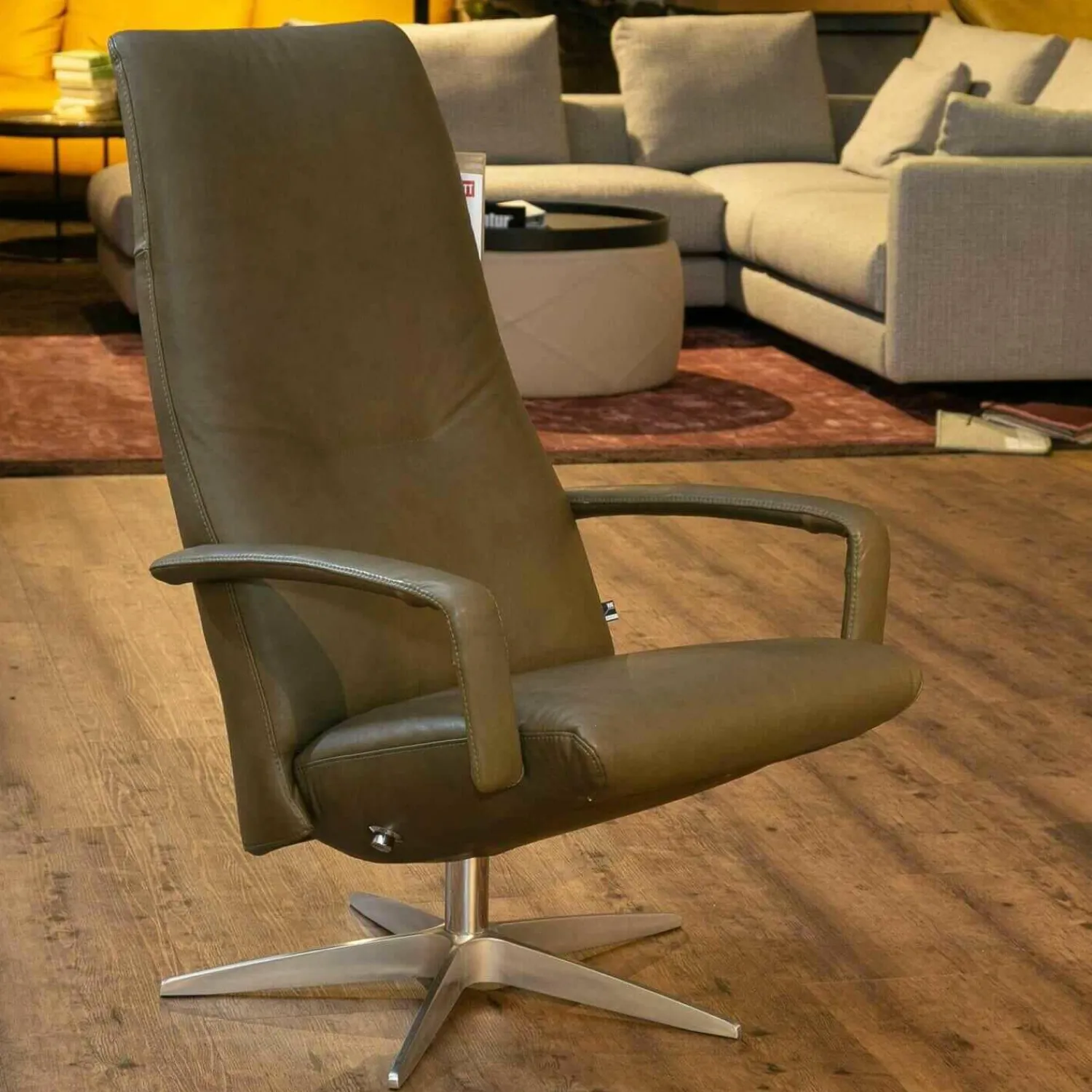WK Wohnen Relaxsessel|Sessel WK 608 Tipo Mit Hocker Leder 40 Royal 400 Fuß Chrom Gebürstet