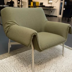 Muuto Loungesessel|Sessel Wrap Lounge Chair Stoff Grün Gestell Stahl Pulverbeschichtet Grau