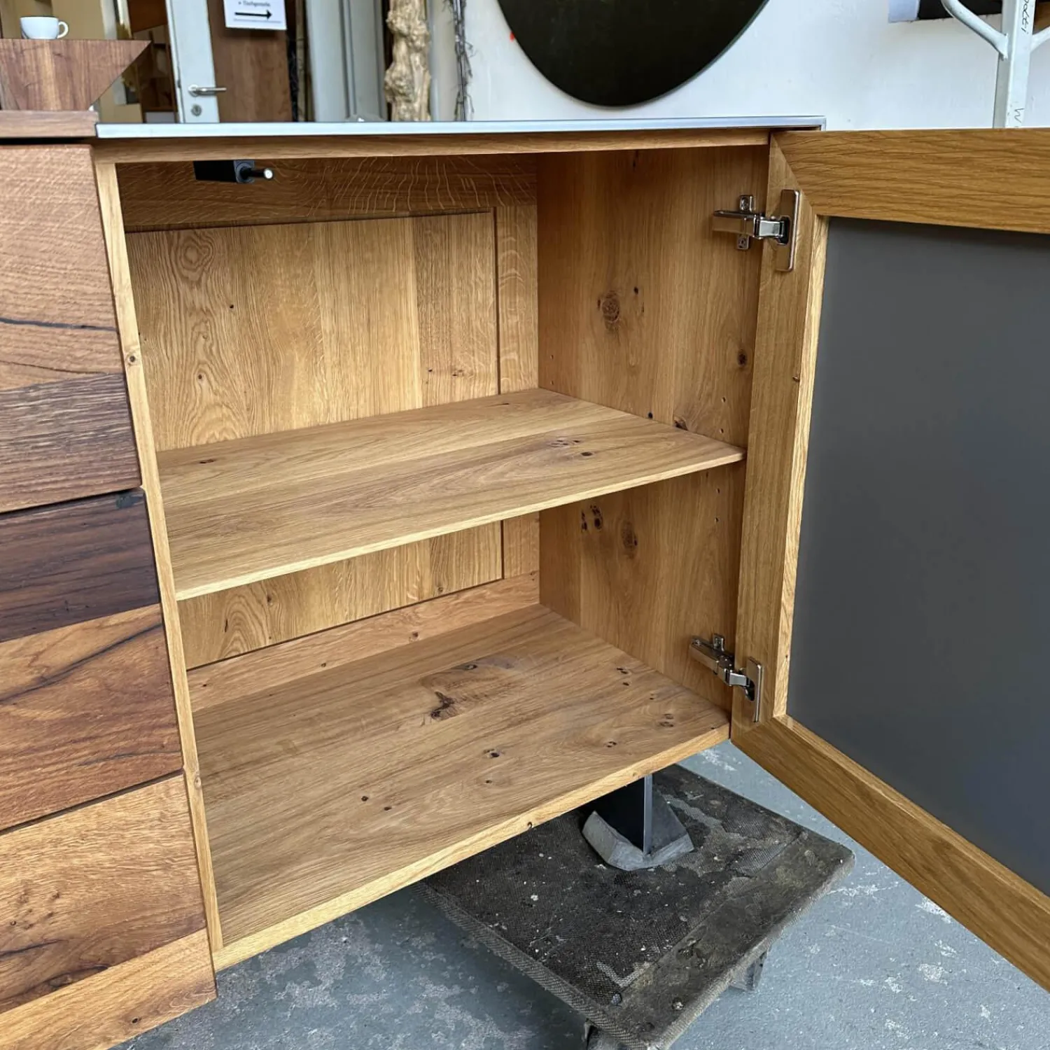 Scholtissek Kommoden & Sideboards|Sideboard Alleskönner 2 Holz Natur Geölt Türen Keramik Lava Iron Grau Seiten Stahlblech