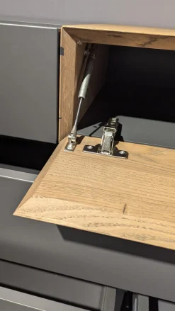 Die Hausmarke Kommoden & Sideboards|Sideboard Cairano Schiefer Schwarz Absetzung Raucheiche Massiv