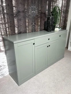 IRO Kommoden & Sideboards|Sideboard Caseda Lack Schilfgrün Griffe Schwarz Matt
