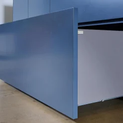 Interlübke Kommoden & Sideboards|Sideboard Cube Light Lack Atlantik mit Abdeckplatte Quarzit Taj Mahal und Hintergrundbeleuchtung