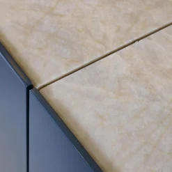 Interlübke Kommoden & Sideboards|Sideboard Cube Light Lack Atlantik mit Abdeckplatte Quarzit Taj Mahal und Hintergrundbeleuchtung