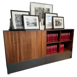 Team 7 Kommoden & Sideboards|Sideboard Cubus Pure Nussbaum Natur Geölt Inne Buche Farbglas Graphitgrau Matt Inklusive Steckdose