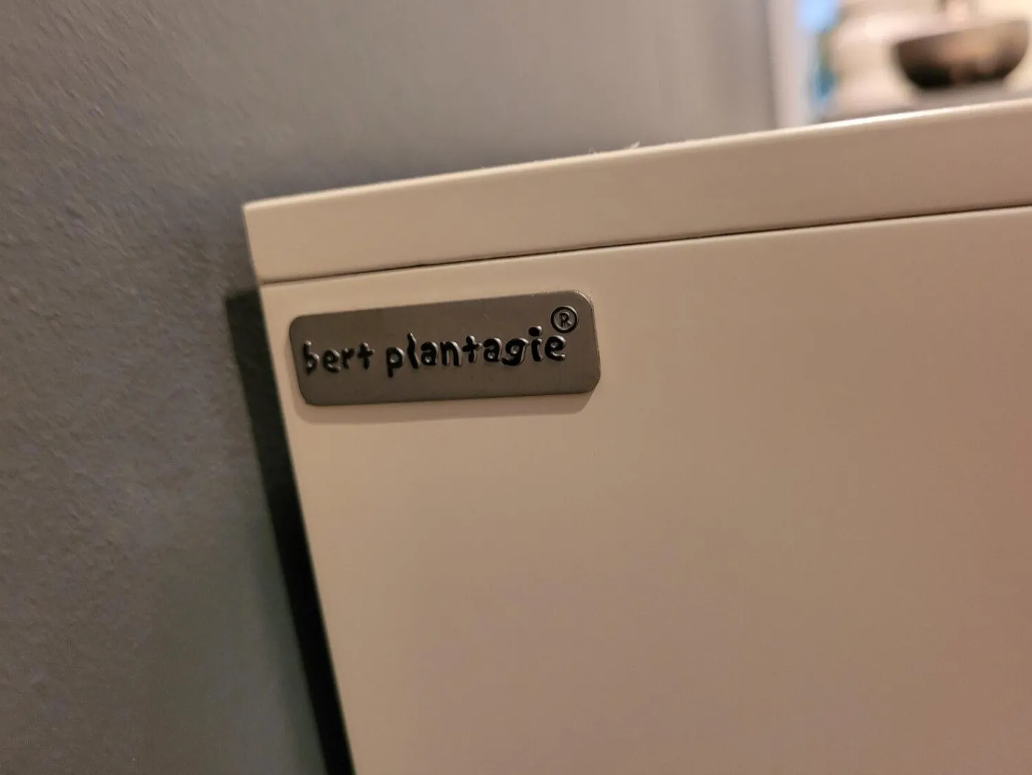 Bert Plantagie Wohnwände & Tv-Lowboards|Sideboard Face TV-Möbel Seidenglanz Weiß Dunkles Holz