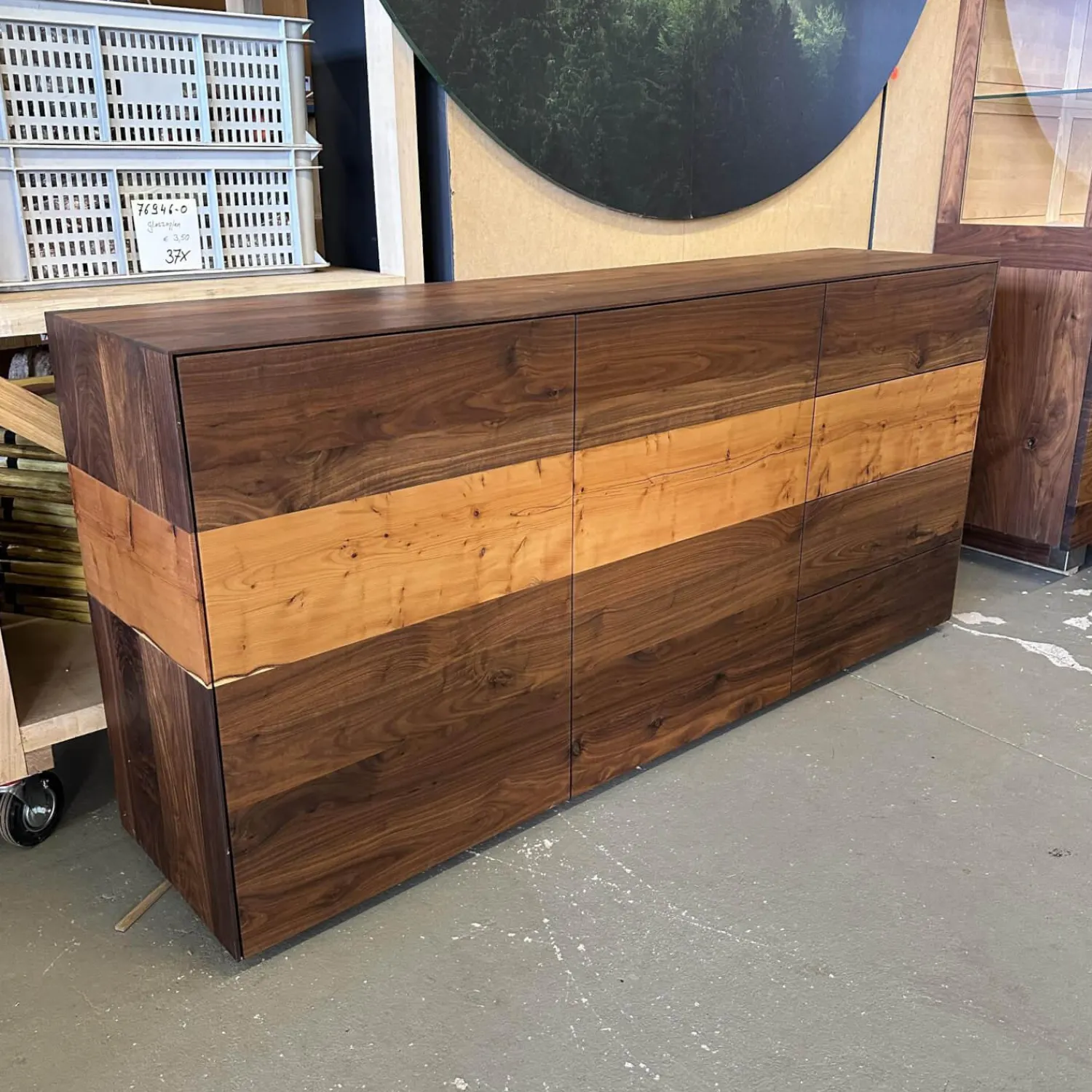 Scholtissek Kommoden & Sideboards|Sideboard Farn Astiger Nussbaum Natur Geölt Innen Birke Mit Einlage Rundum Eibe